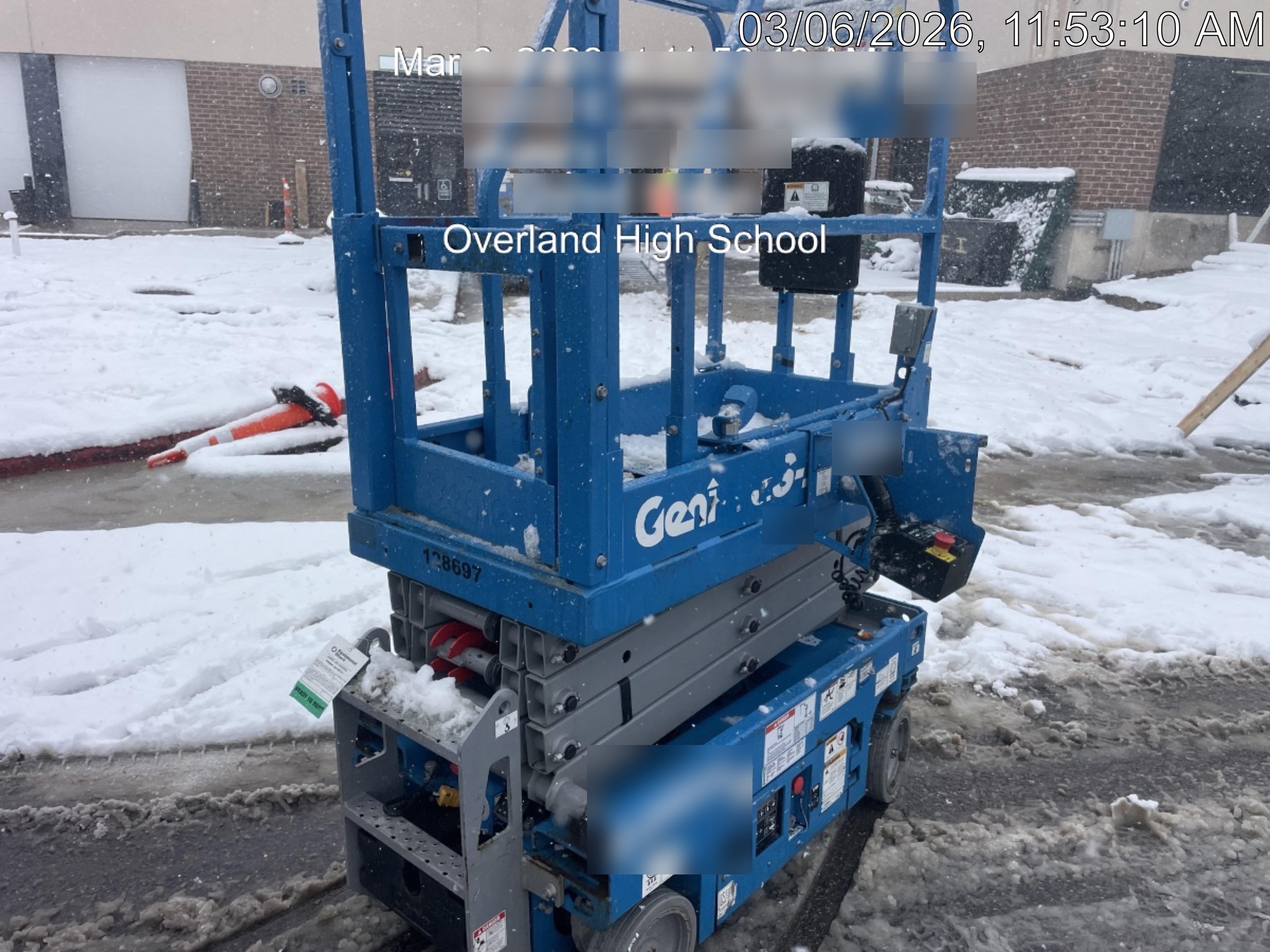 2021 GENIE GS-1330m