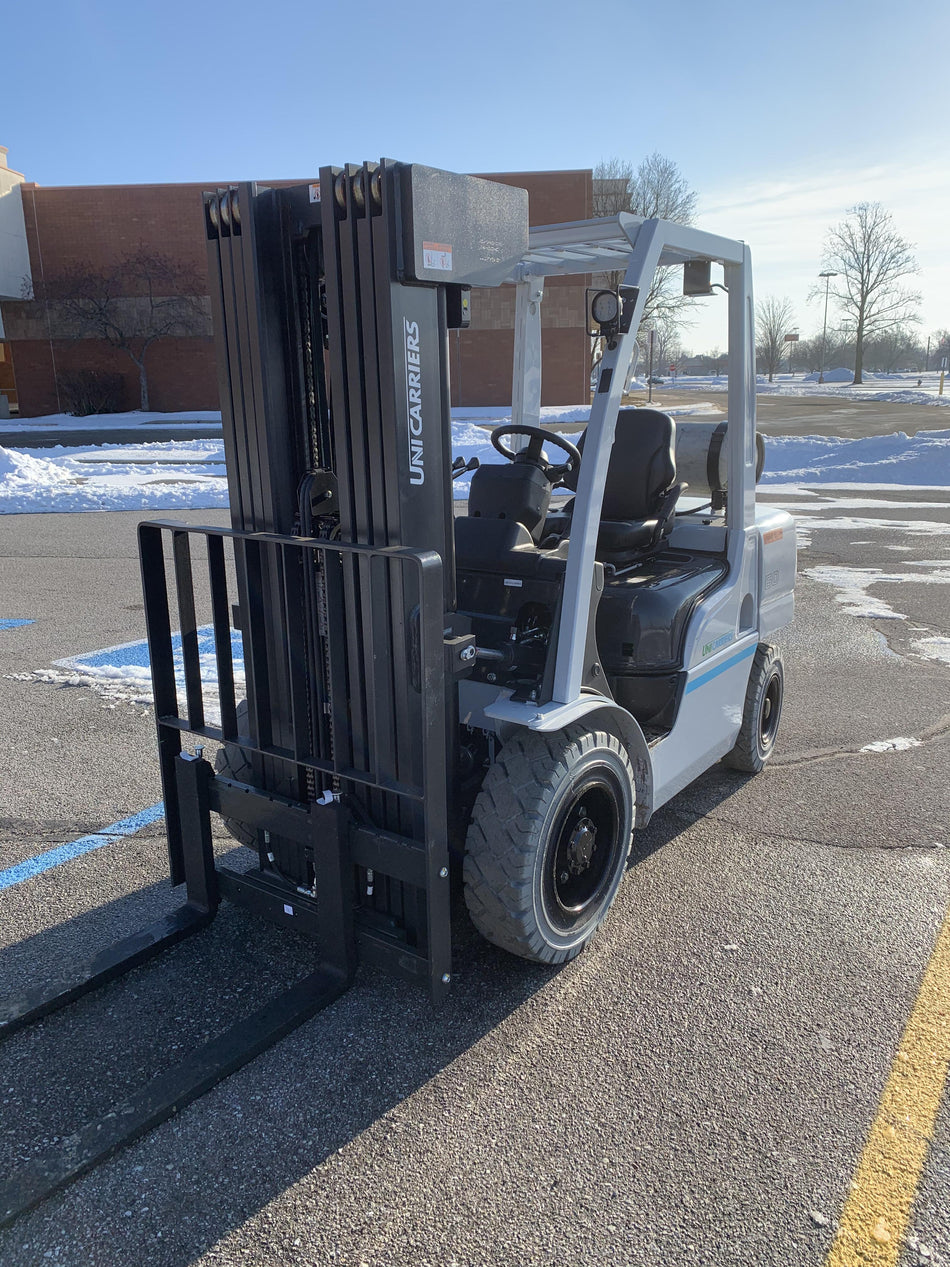 2022 UNICARRIER MUG1F2A30DV QUAD