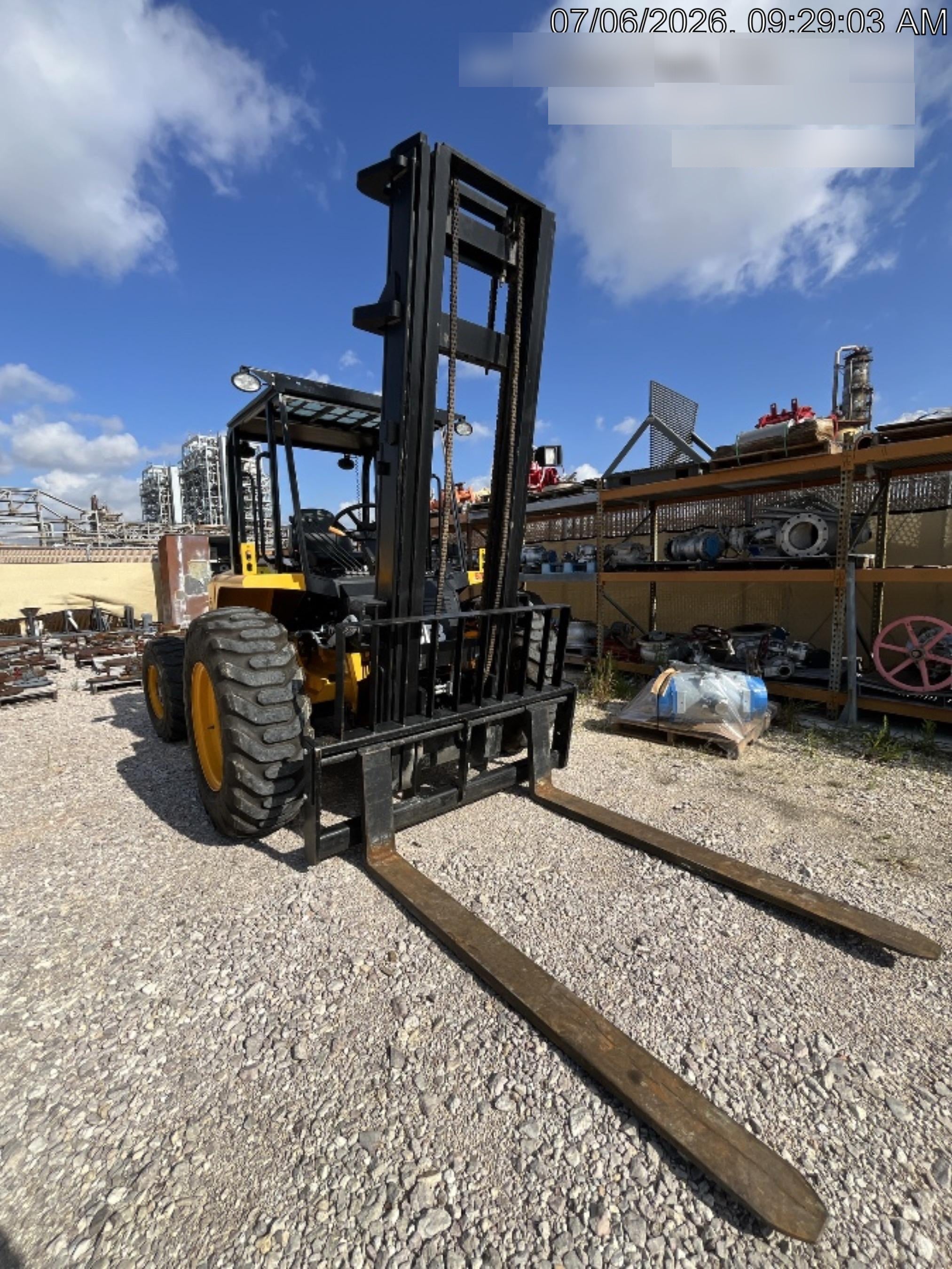2025 JCB 930-4