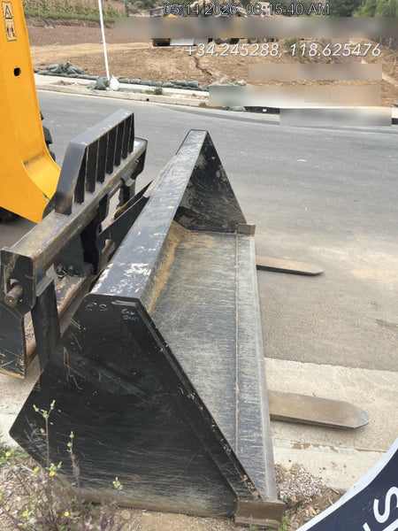2025 JLG 1001100823