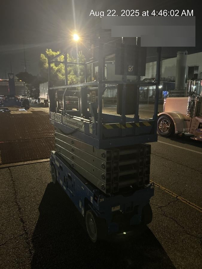 2022 GENIE GS-3232
