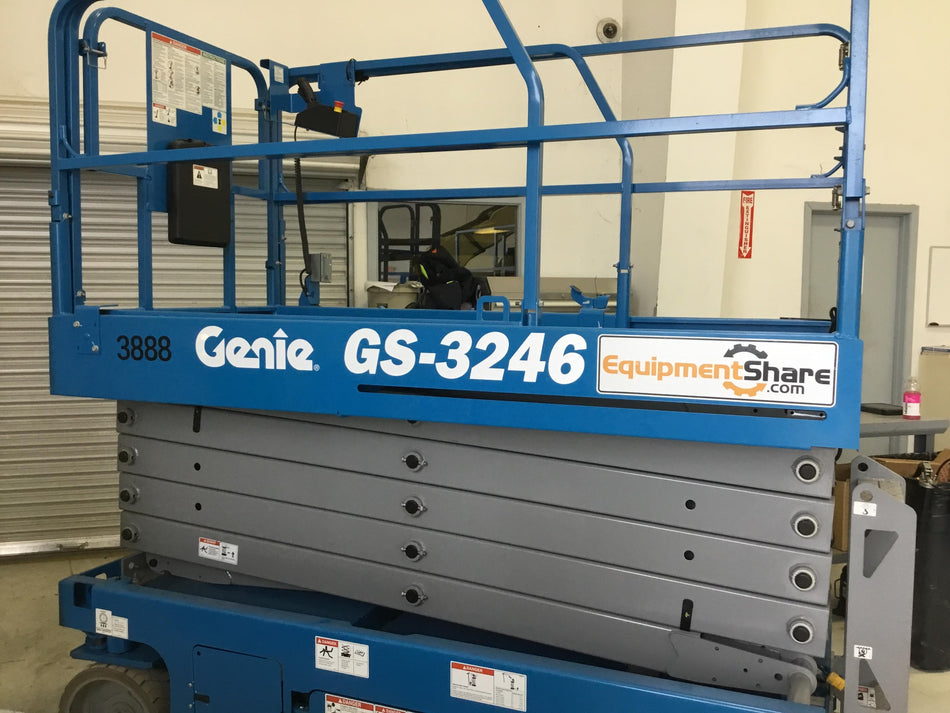 2017 GENIE GS-3246