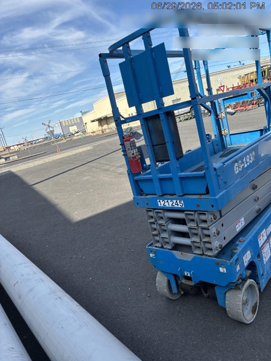 2020 Genie GS-1930 Solid Non Marking Tires, Beacon, Folding rails with half height swing gate, Telematics
