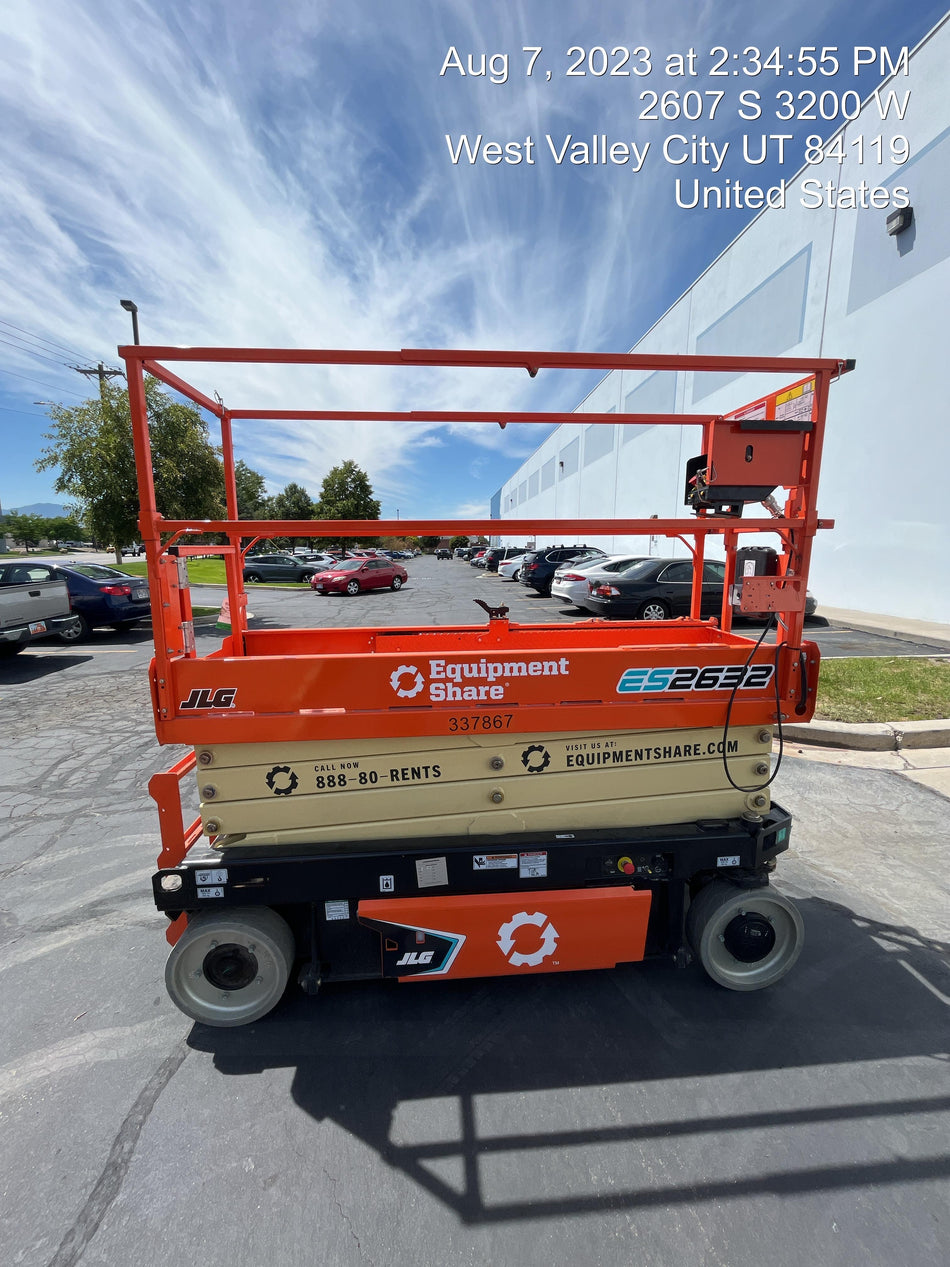2023 JLG ES2632