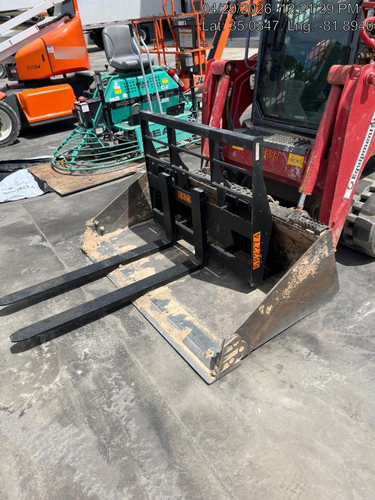 2026 ARROW MATERIAL HANDLING 48" Pallet Forks - Arrow