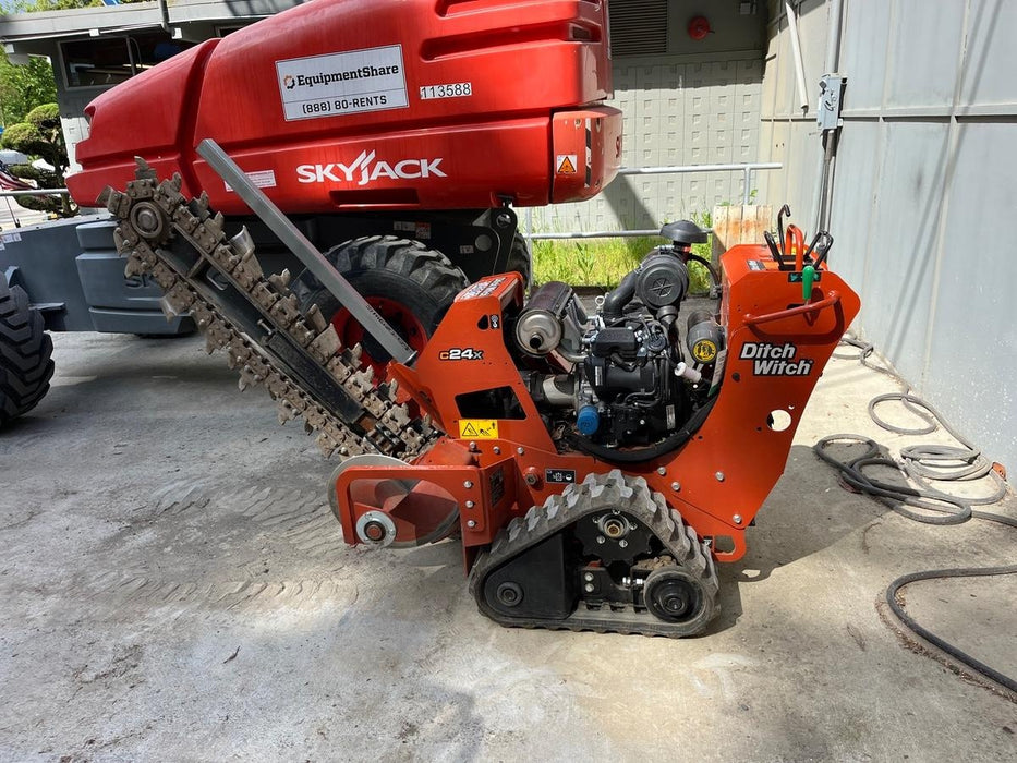 2023 DITCH WITCH C24XA