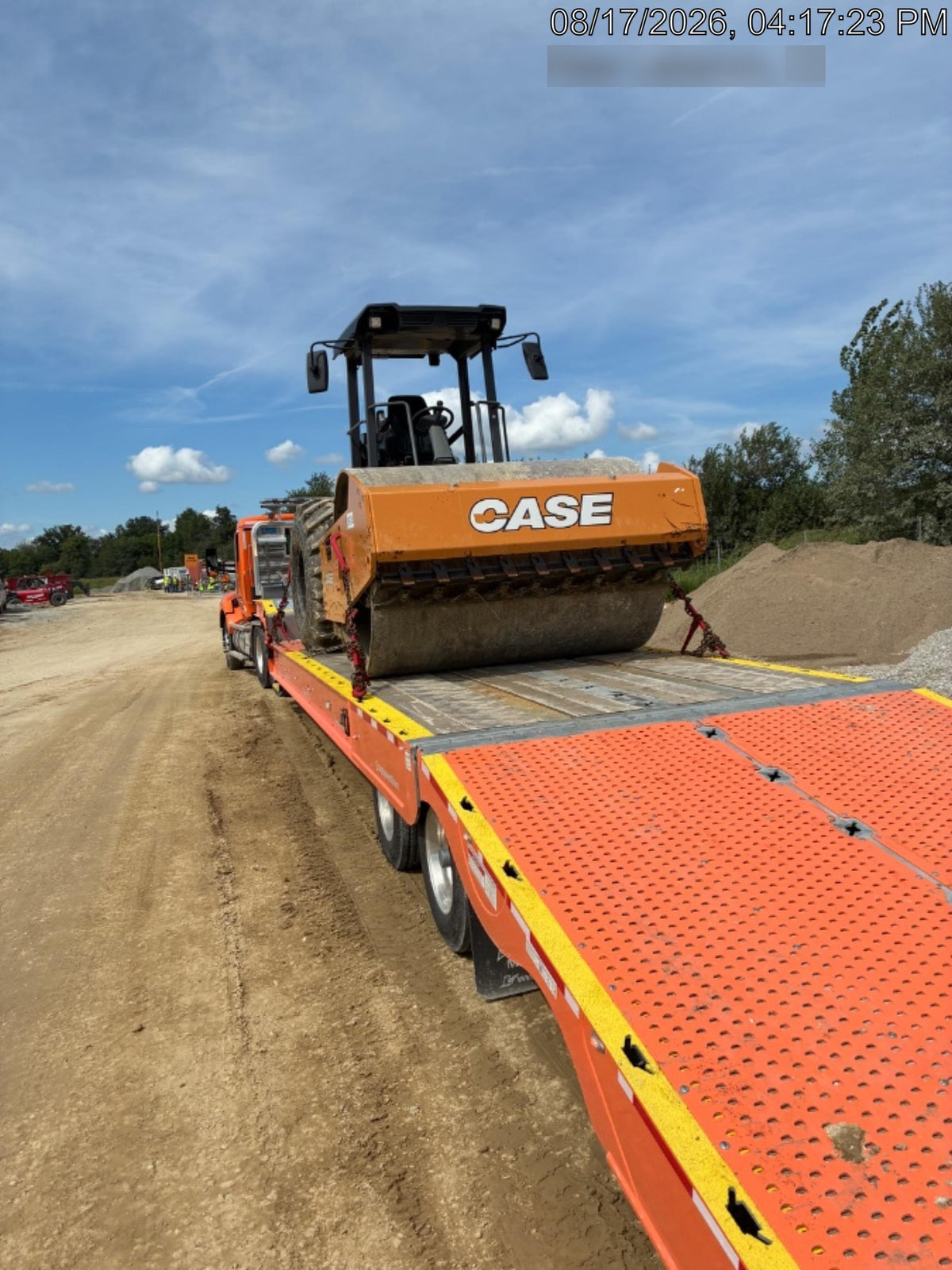 2023 CASE SV211E