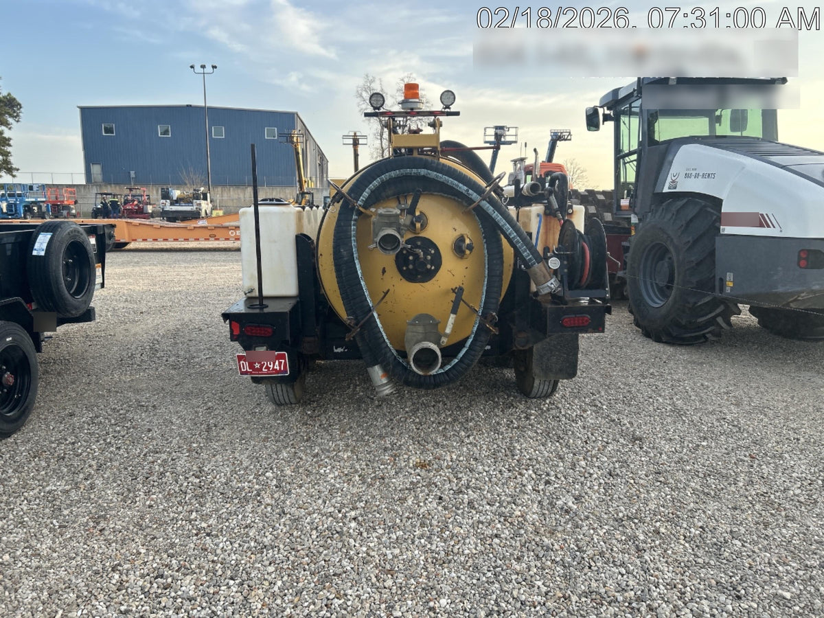 2021 VAC-TRON LP573XDT