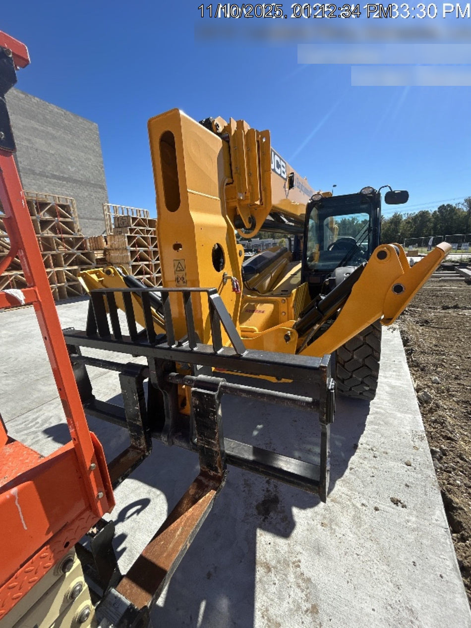 2025 JCB 512-56