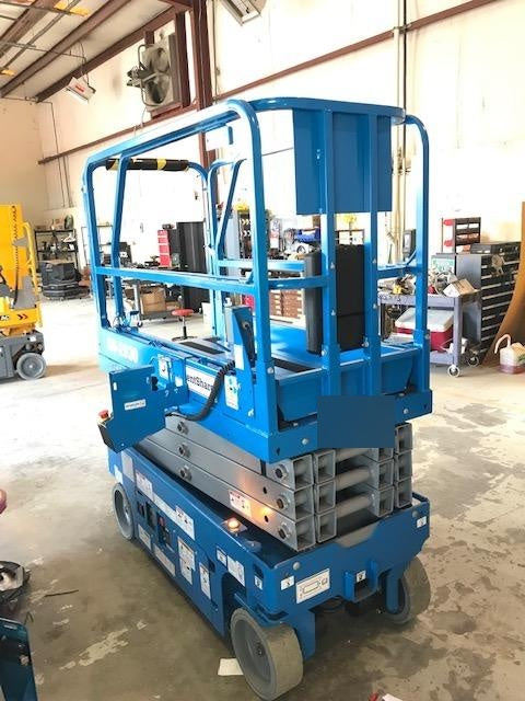 2019 Genie GS-1930 Fixed rails with chain Entry