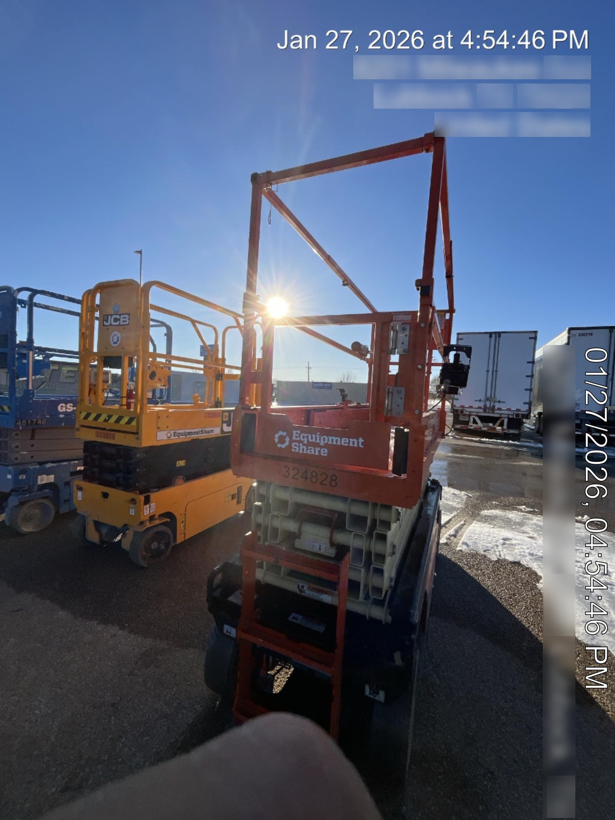 2023 JLG ES2632