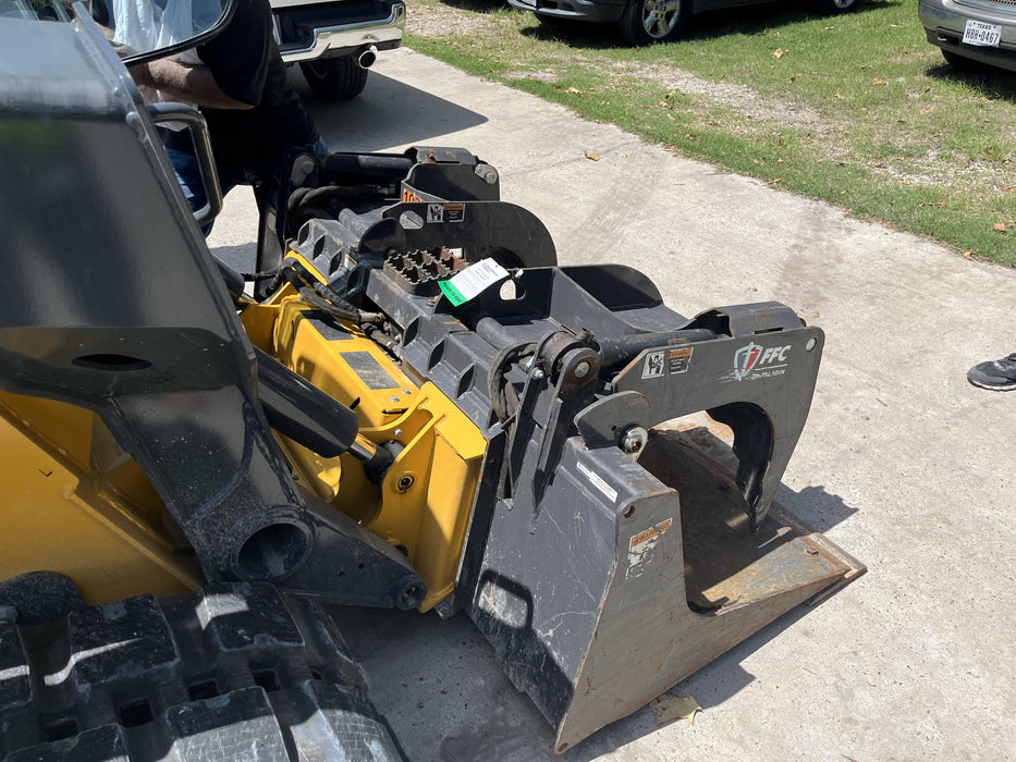 2020 PALADIN 72" Scrap Grapple Bucket - Paladin