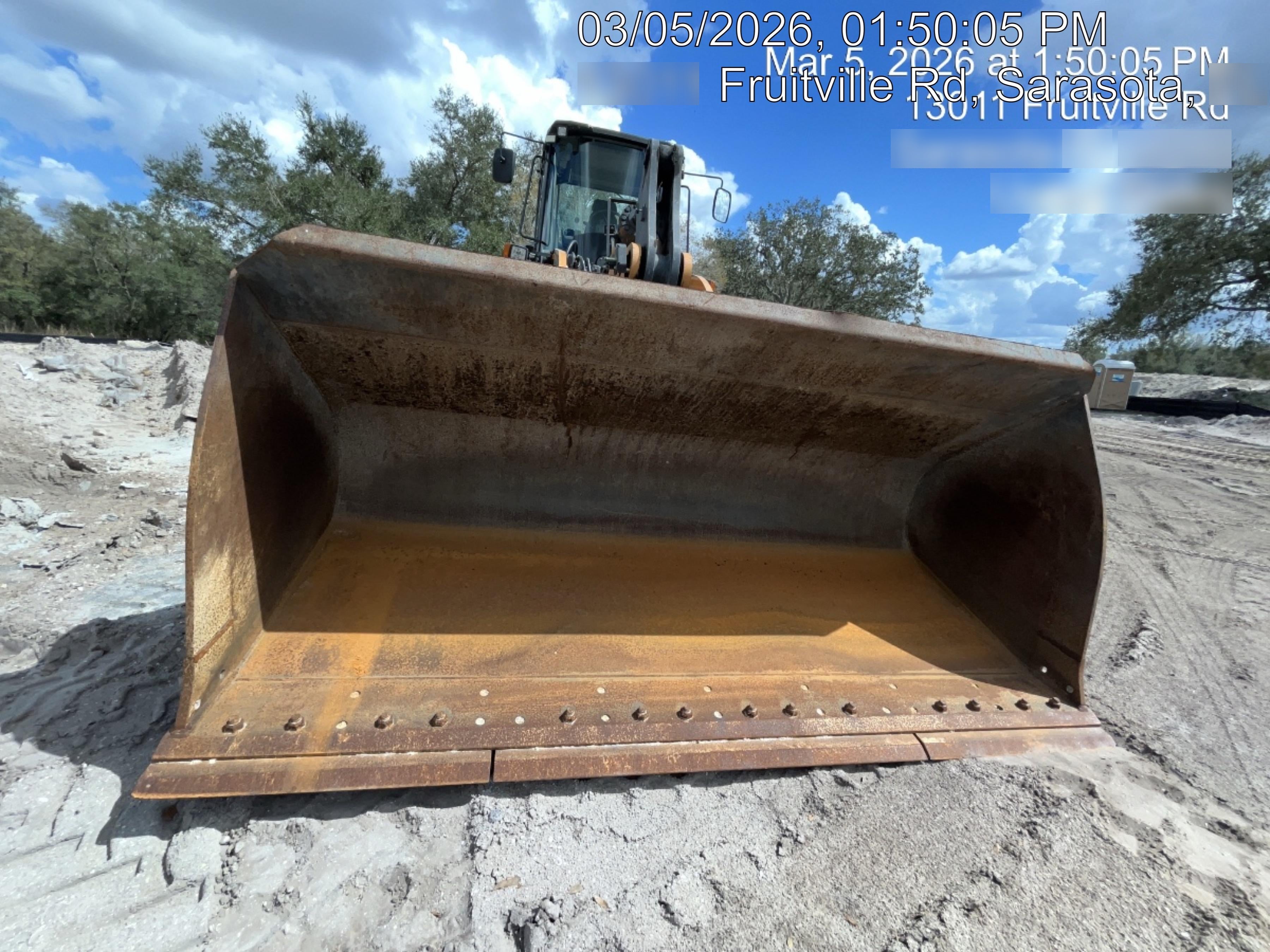 2023 CASE 821G