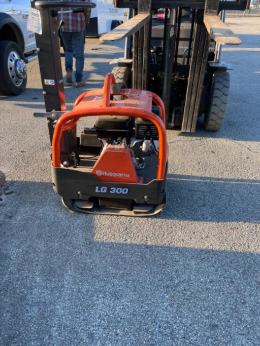 2024 HUSQVARNA LG300