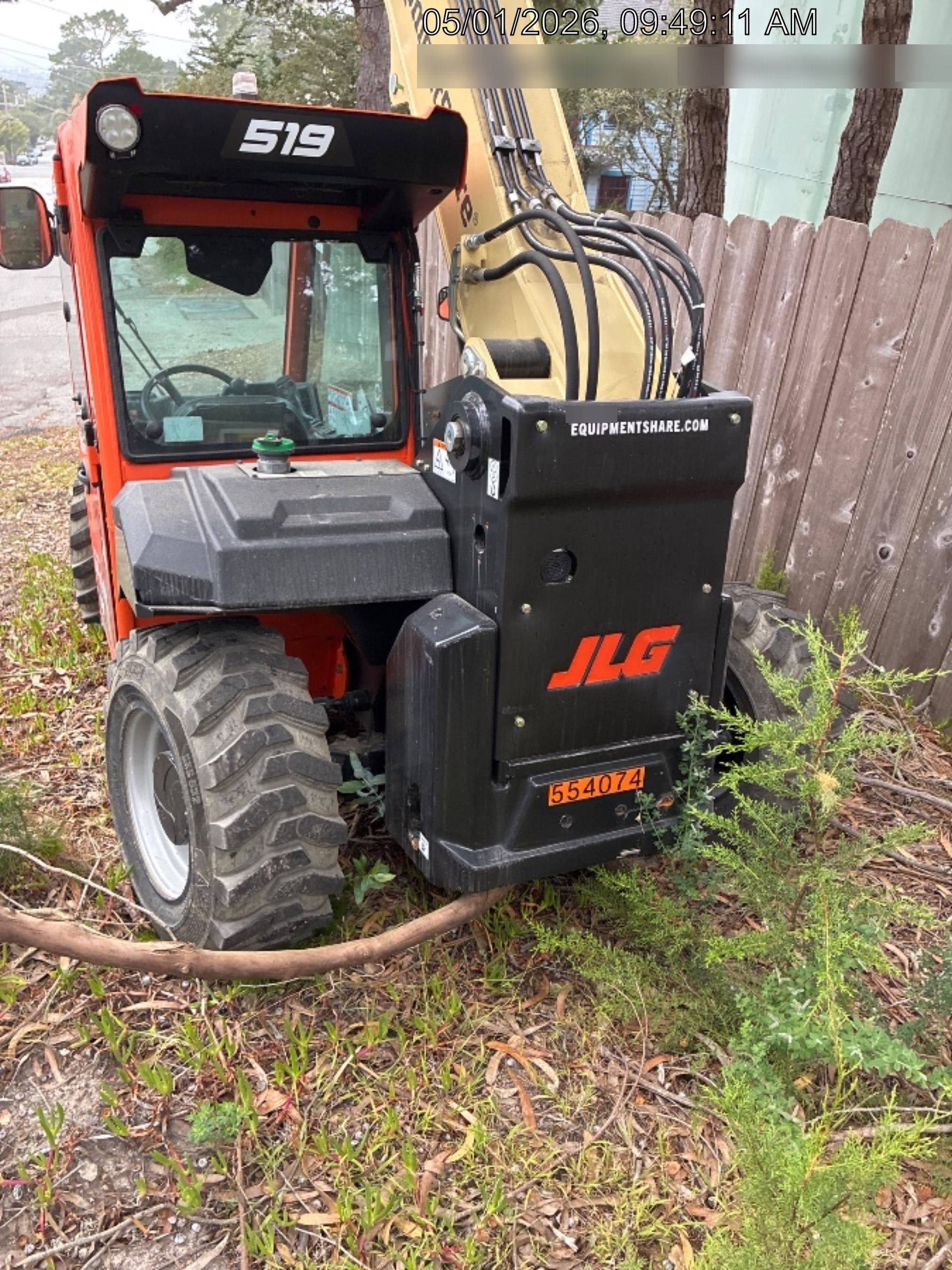 2025 JLG 519