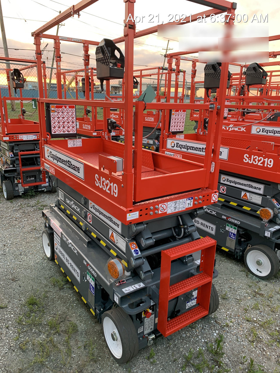 2021 SKYJACK SJ3219