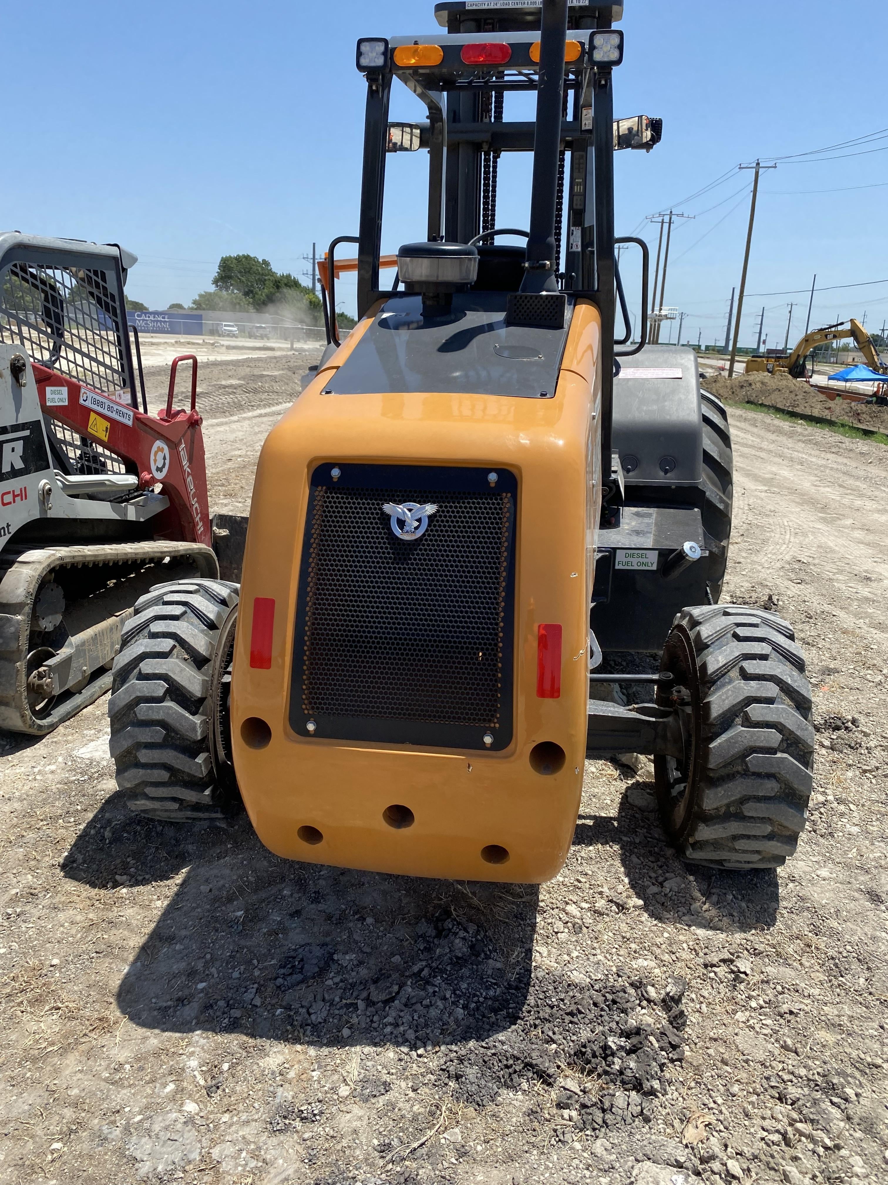 2023 CASE 588H