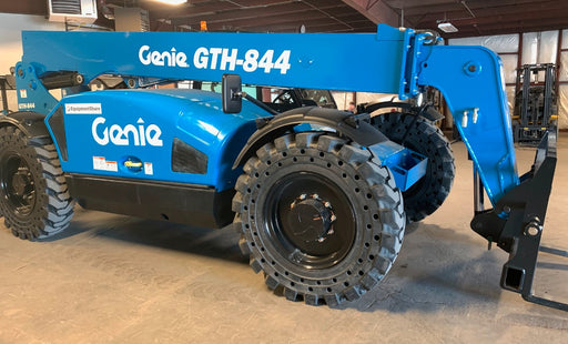 2018 Genie GTH-844 Genie GTH-844 w/Enclosed Cab w/HVAC, Work Lights, Solid Tires, Beacon, 60" Carriage and Forks