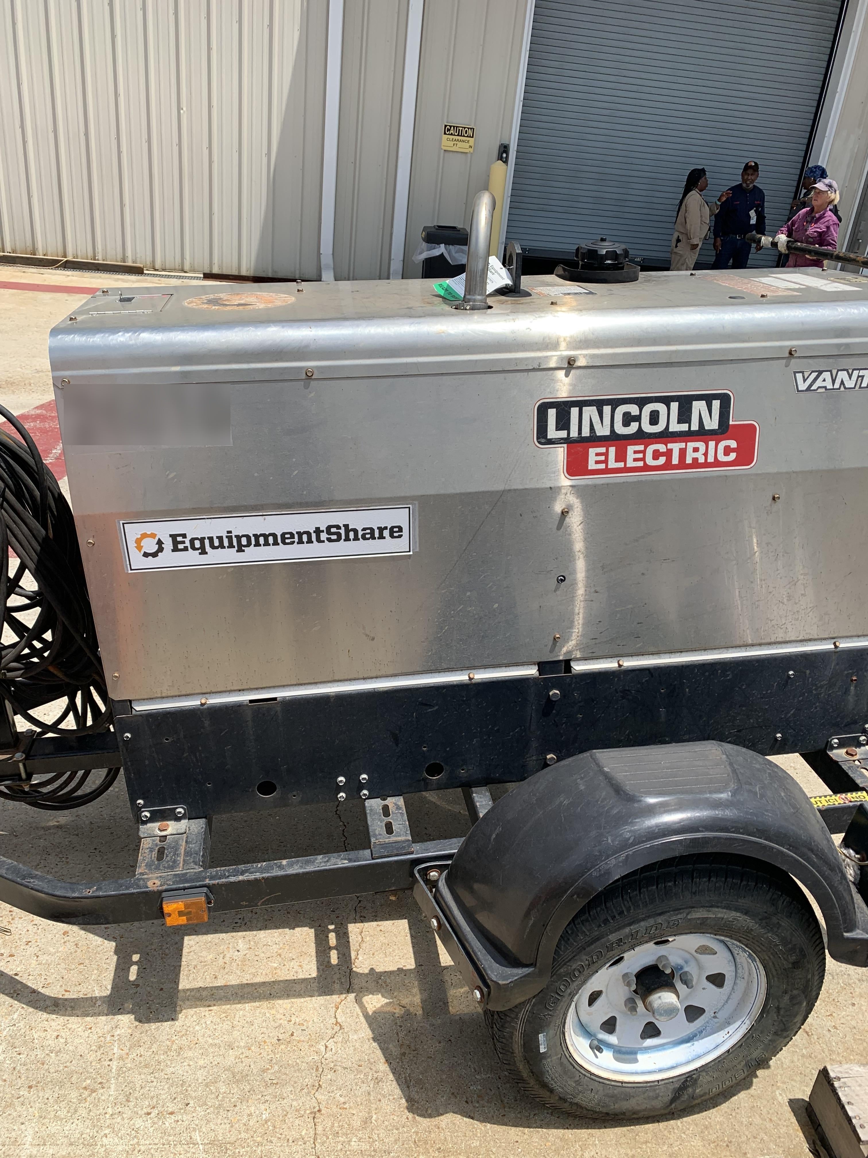 2019 Lincoln Electric Vantage 322 Lincoln Vantage 322 Welder w/Trailer, Light Kit, Cable Rack