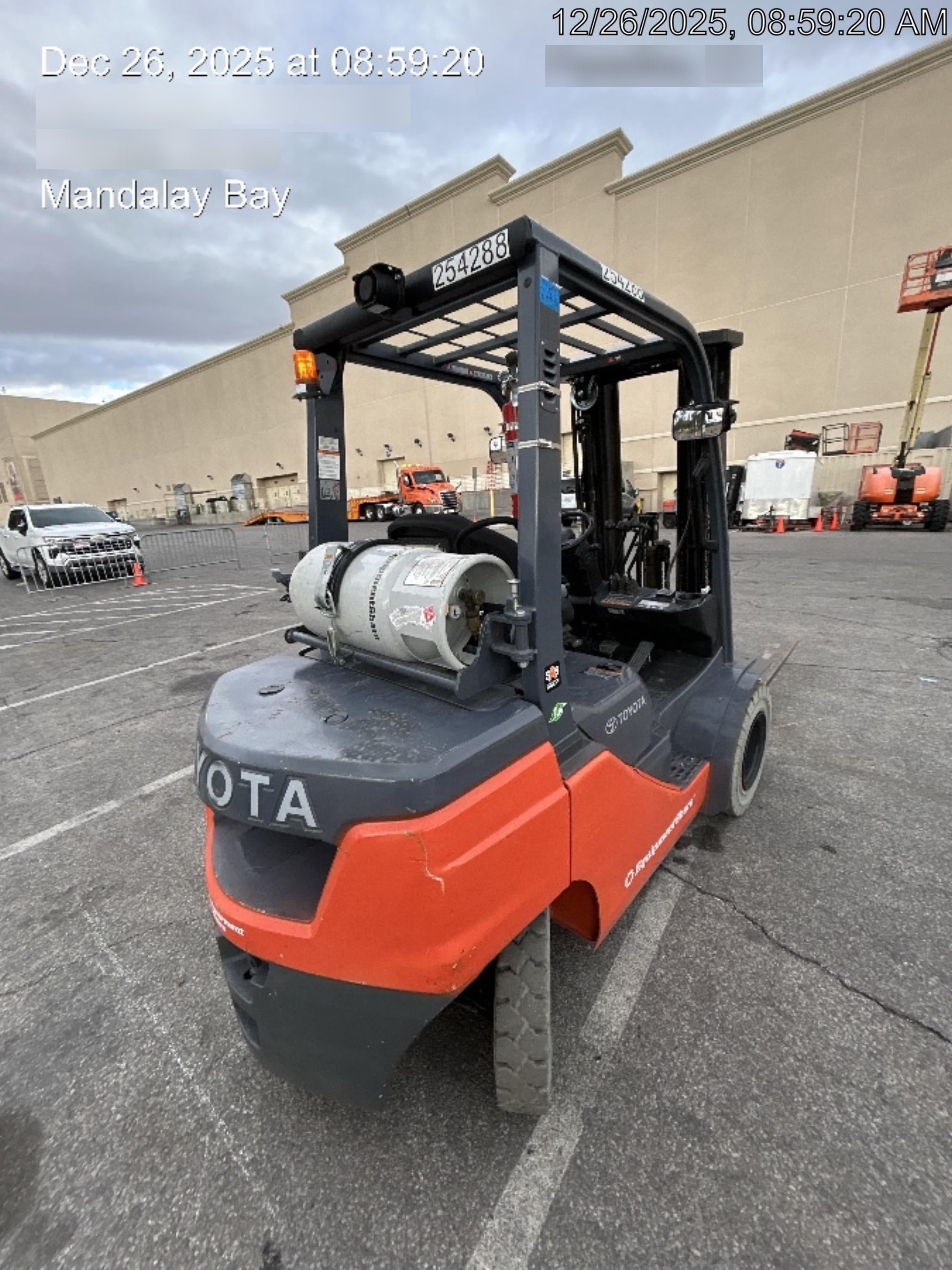 2022 TOYOTA 50-8FGU25