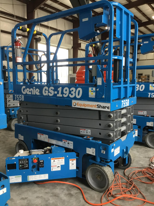 2017 Genie GS-1930 Genie GS-1930 Lift w/Fixed Rail and Chain Entry