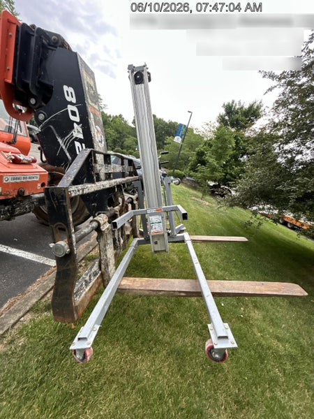 2023 GENIE SLC-24