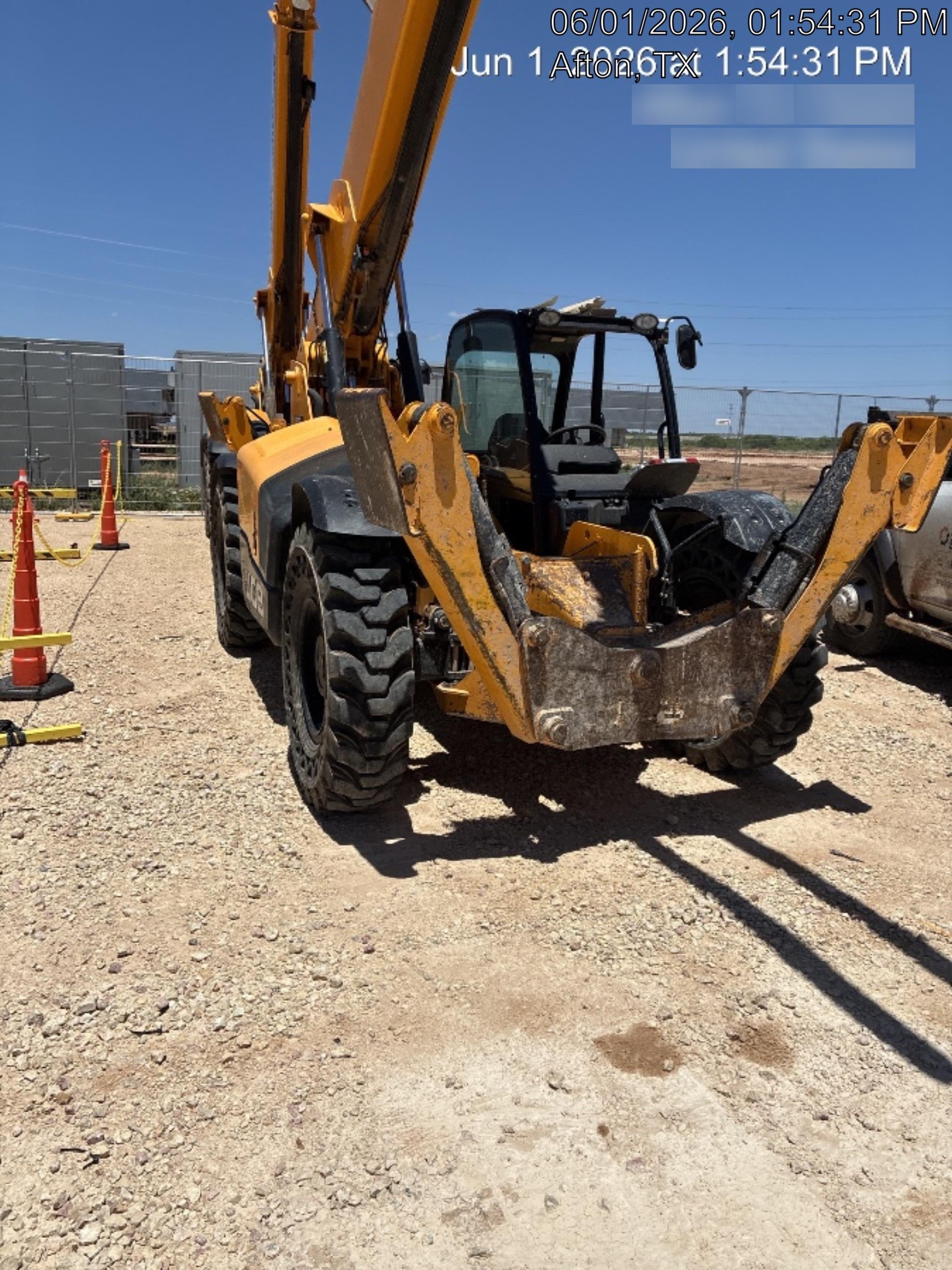2023 JCB 510-56