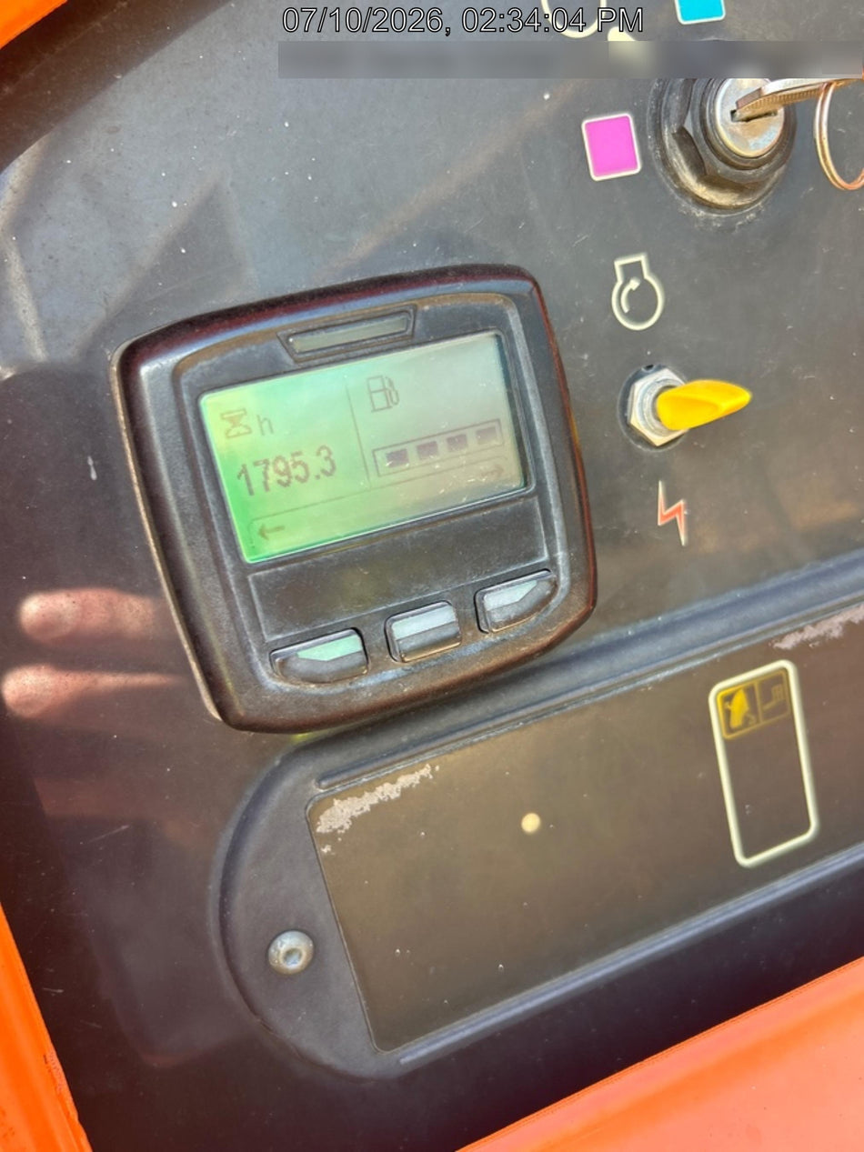 2021 JLG 400S
