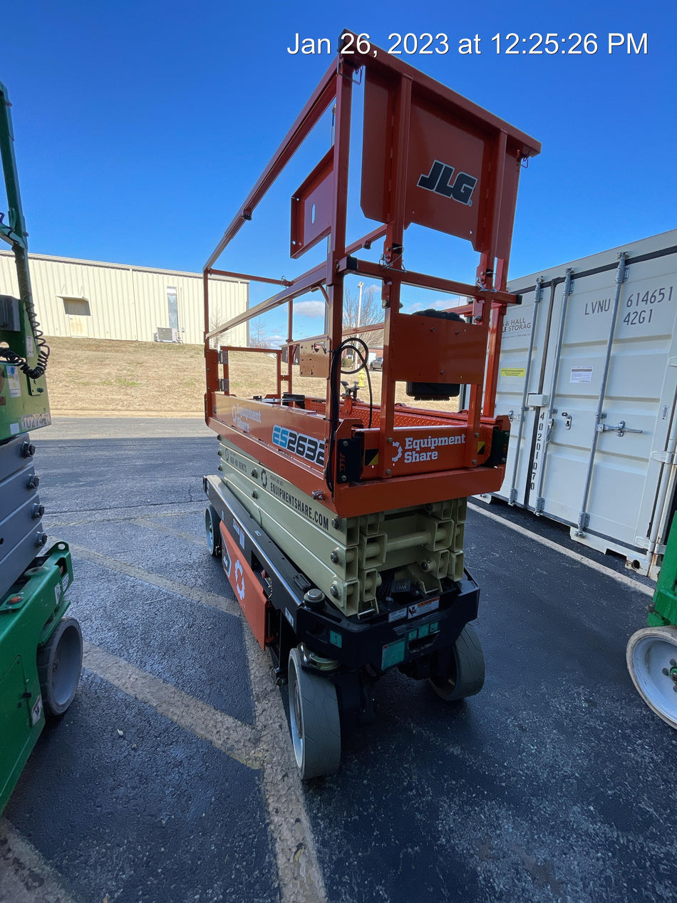 2022 JLG ES2632