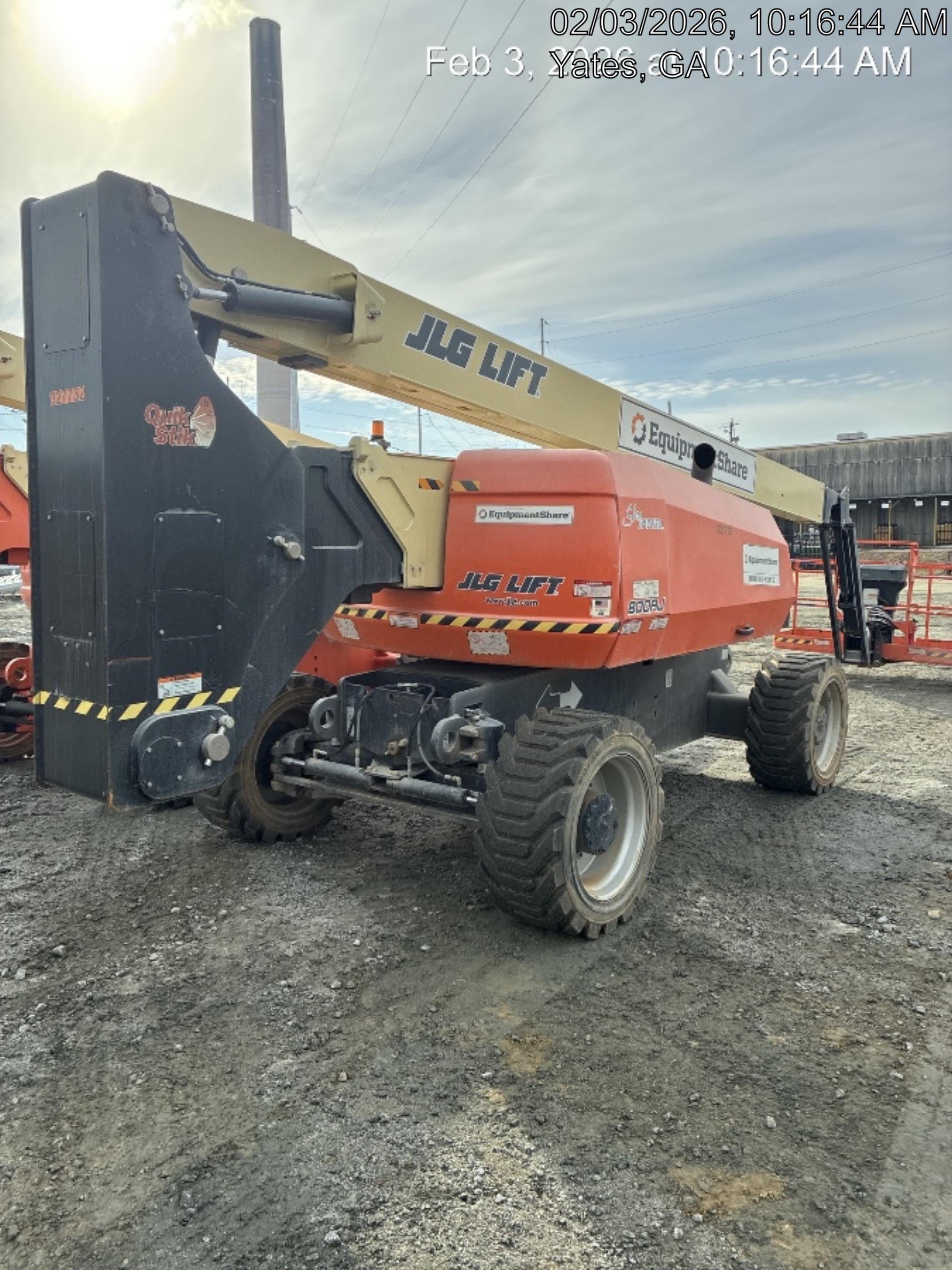 2023 JLG 800AJ