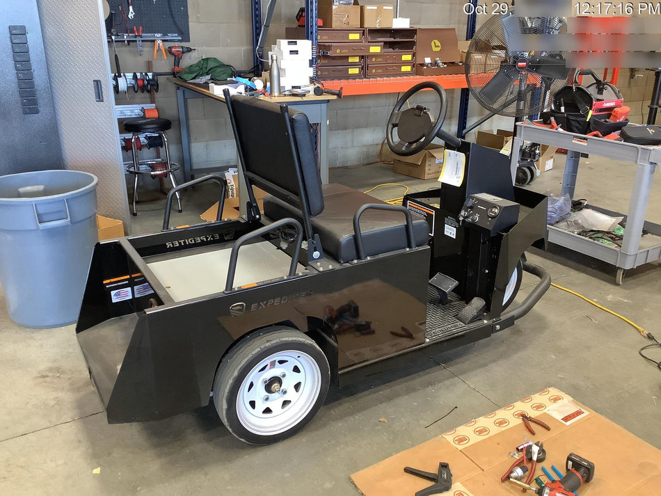 2021 Expeditor Expeditor 3 wheel Expeditor, Steering Wheel, Solid Non marketing tires, Ball Hitch, Front bumper, Painted Black