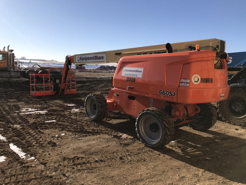 2018 JLG 660SJ