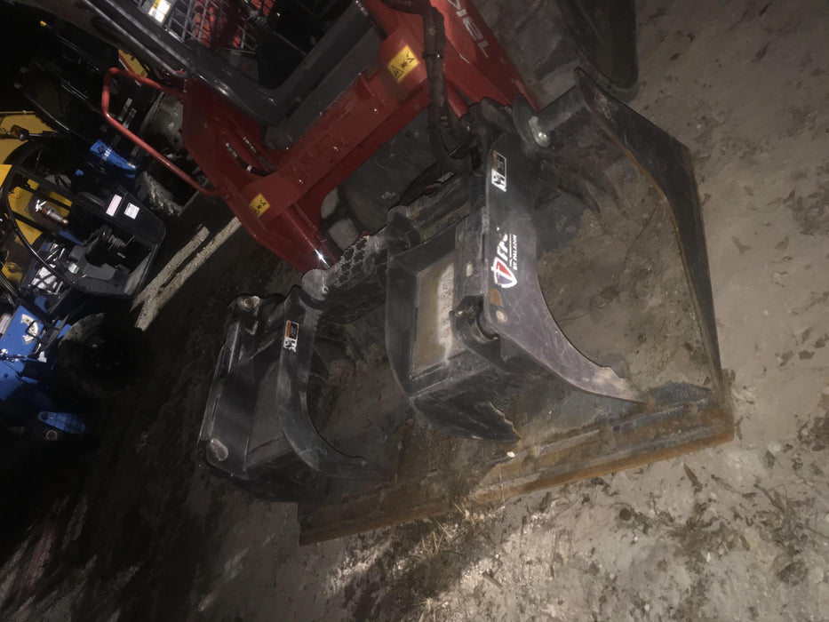 2020 PALADIN 76" Scrap Grapple Bucket - Paladin