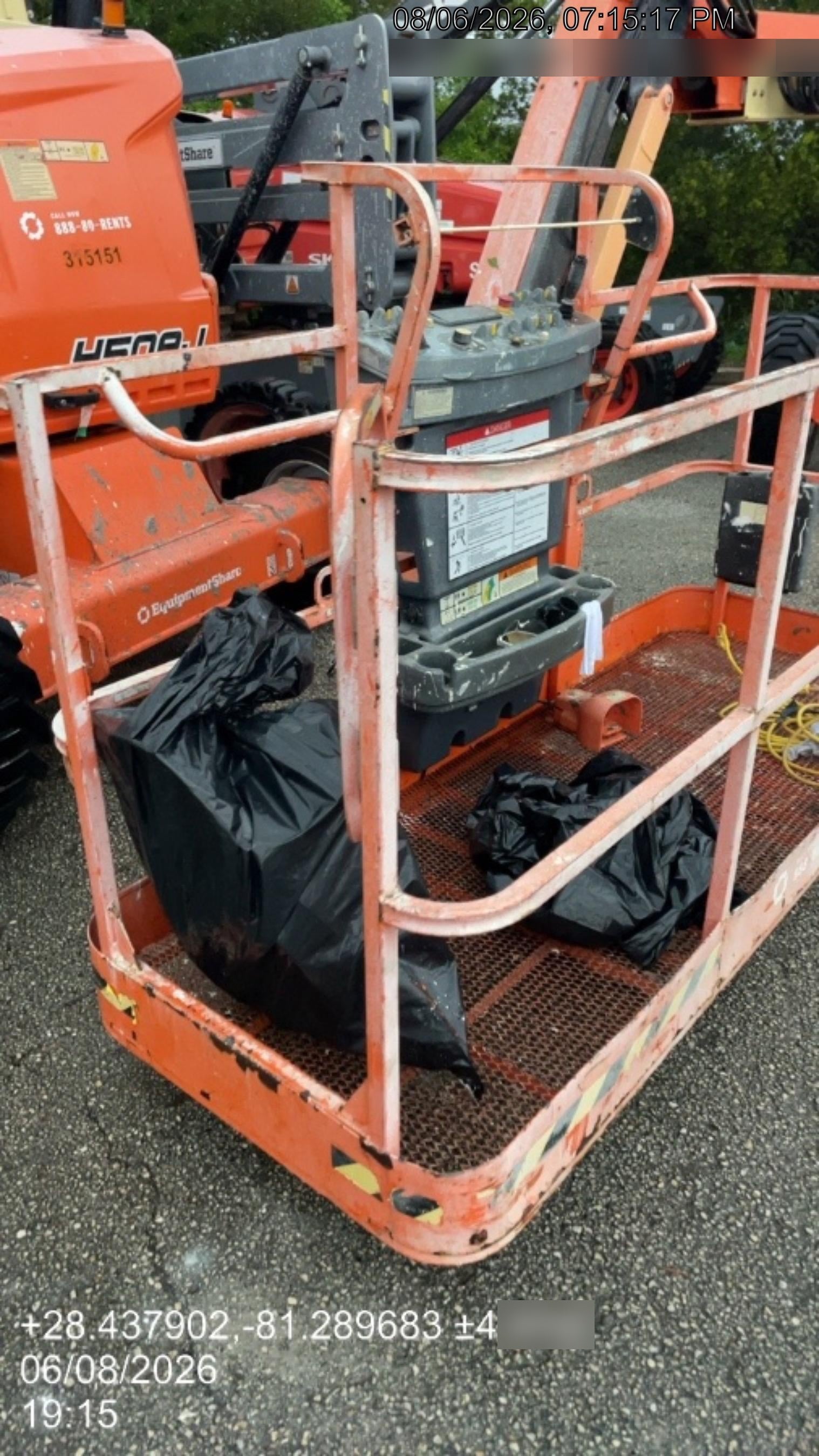 2023 JLG 460SJ