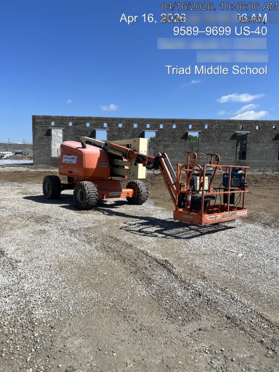 2021 JLG 450AJ