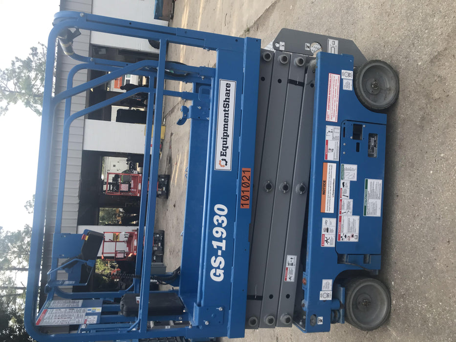 2020 Genie GS-1930 Fixed rails with chain entry gate - Pre A92.20