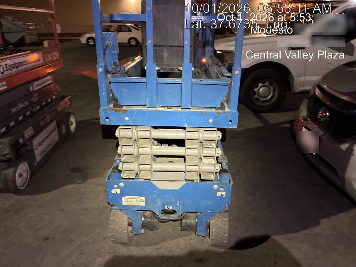 2019 Genie GS-1930 Half Height Swing Gate, 800W Inverter