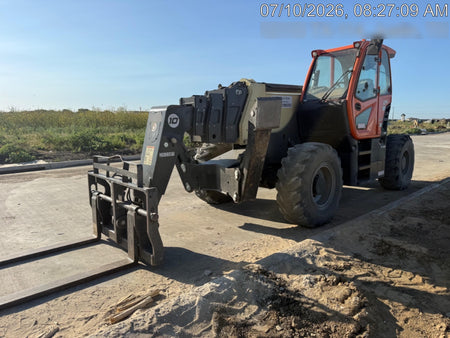 2022 JLG 1075