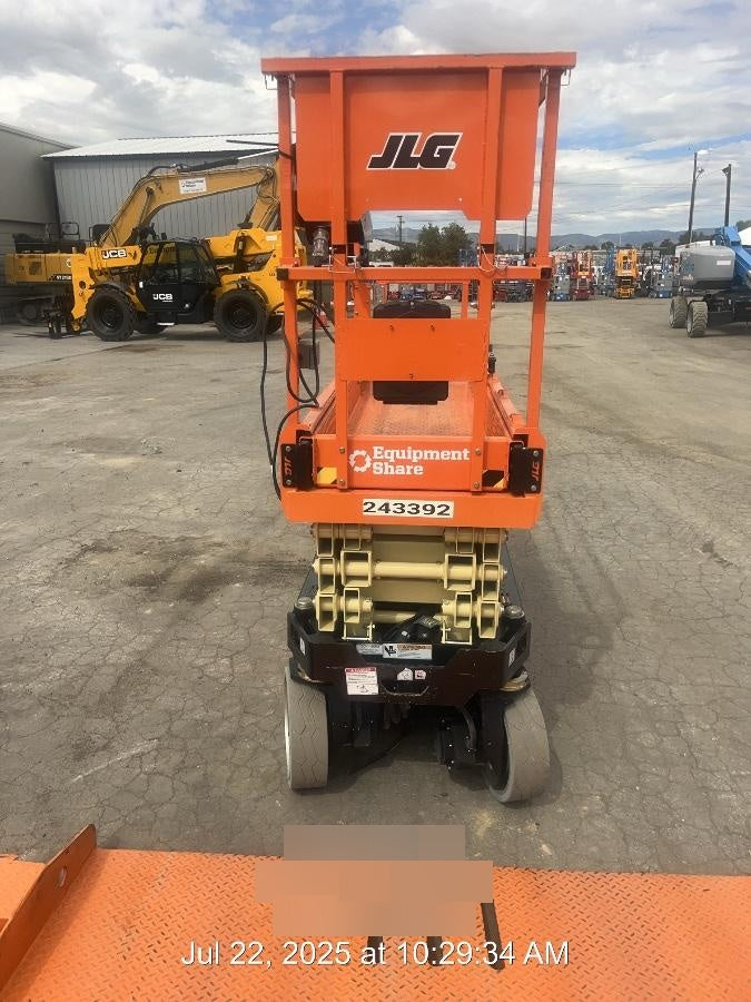 2022 JLG ES2632
