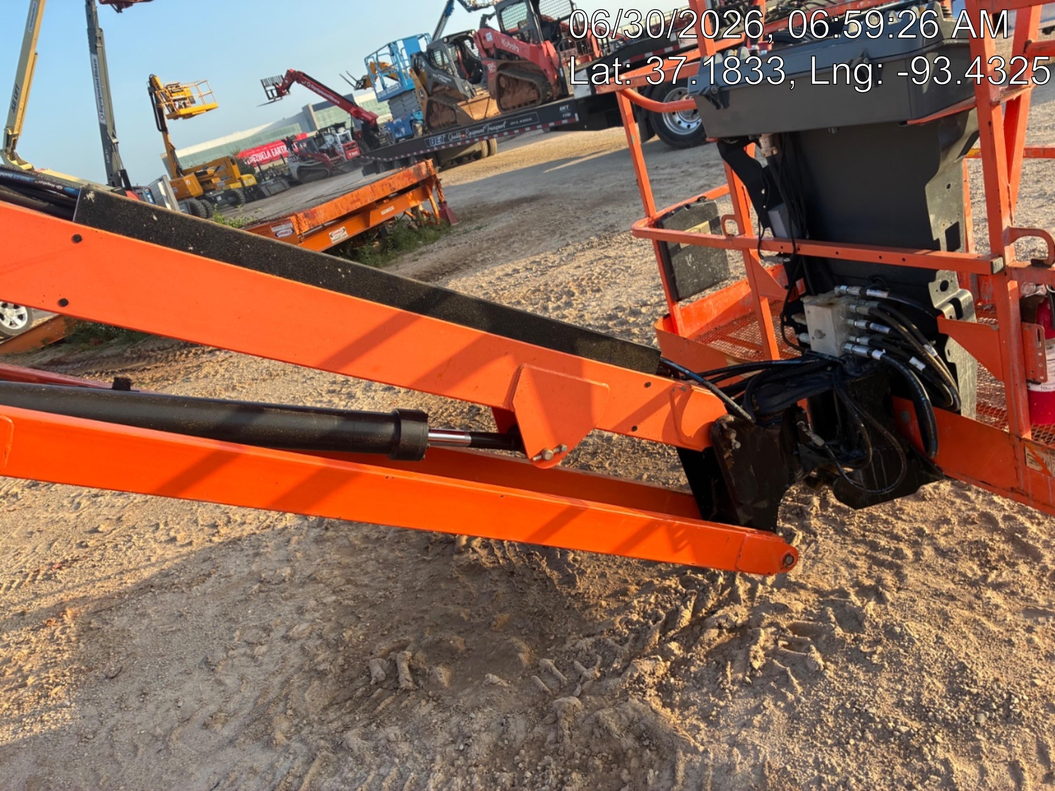 2019 JLG 600AJ
