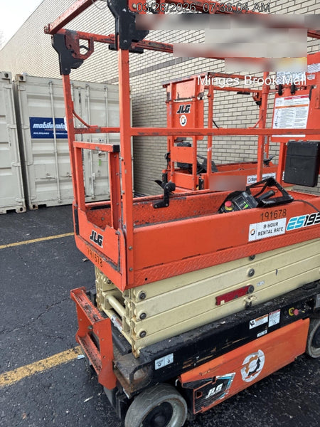 2021 JLG ES1932
