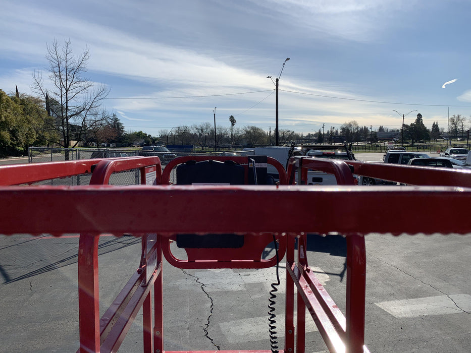 2020 MEC 1330SE Solid NM Tires, Steel Swing out Doors, LCS, Beacon, 900W Inverter