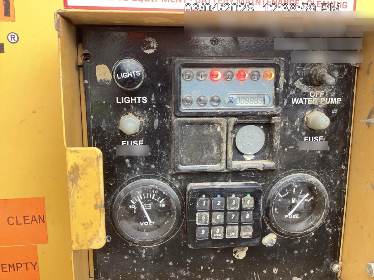 2023 Vac-Tron LP573XDT T4 Koehler Diesel Engine, 500 Gallon Debris Tank, x2 100 Gallon Water Tanks
