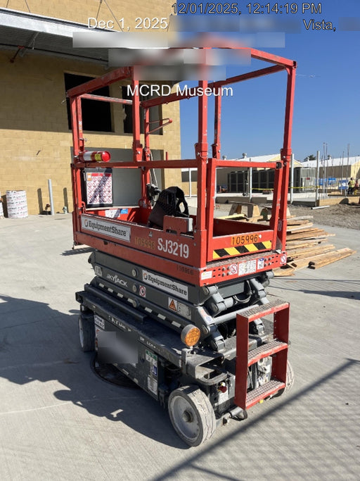 2020 Skyjack SJIII-3219 Solid NM Tires, Half height spring hinged entry gate, Dual Beacons, 800W Inverter