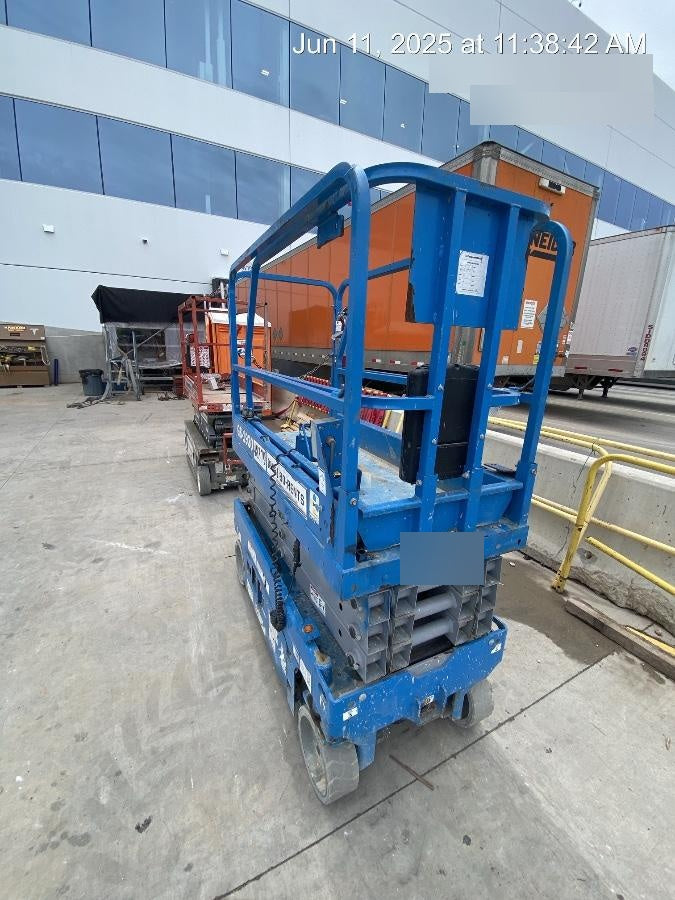 2019 Genie GS-1930 Fixed rails with chain Entry