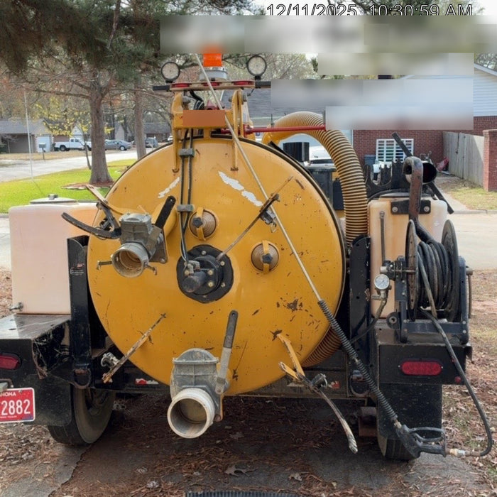 2021 VAC-TRON LP573XDT