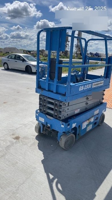 2020 Genie GS-1930 Solid Non Marking Tires, Beacon, Folding rails with half height swing gate