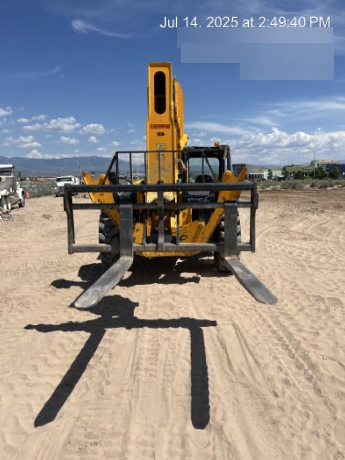 2021 JCB 510-56