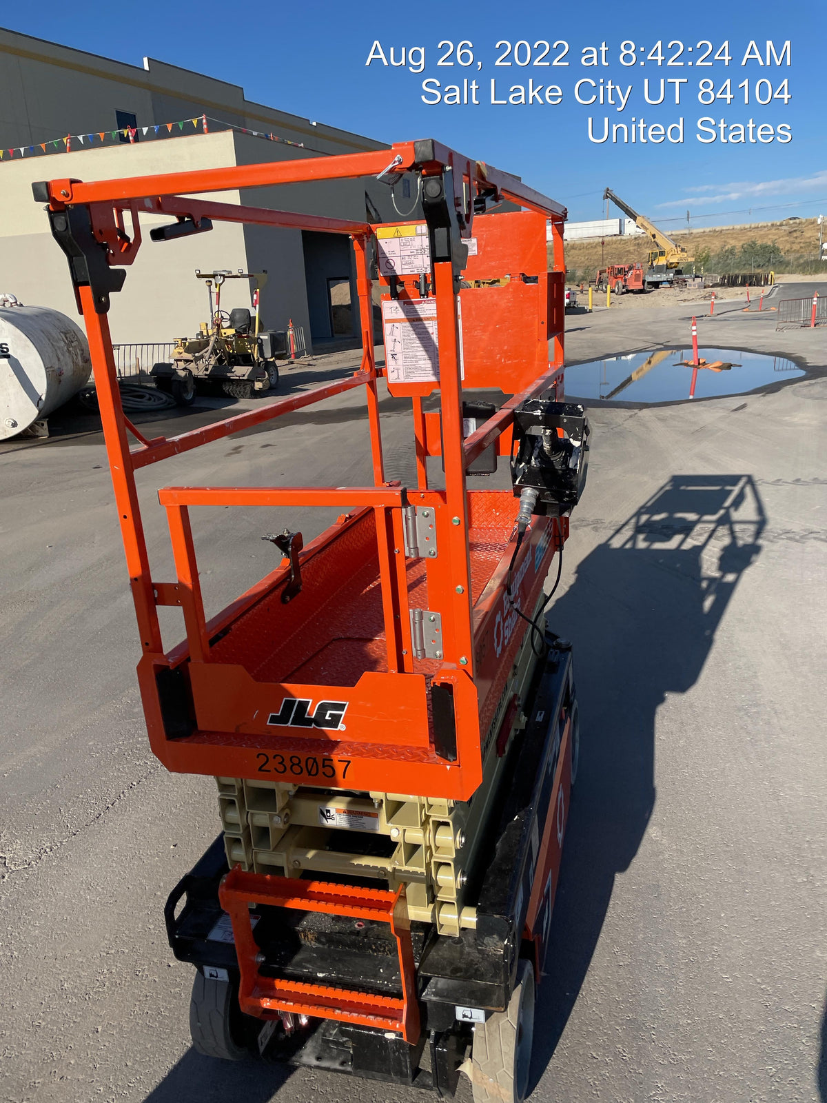2022 JLG ES1932