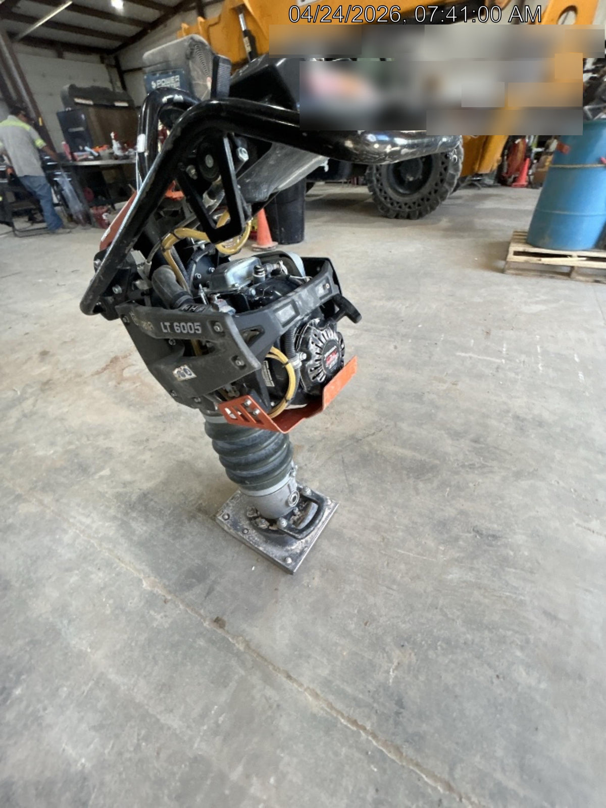 2025 HUSQVARNA LT6005